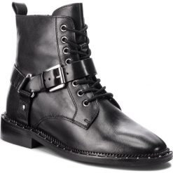 Botki BRONX - 47088-A BX 1503 Black 01. Czarne kozaki damskie Bronx, ze skóry, bez obcasa, na obcasie. W wyprzedaży za 319.00 zł.