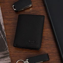 Portfel skórzany męski nowoczesny z aluminiowym etui na karty czarne Beltimore P88. Czarne portfele męskie bez wzorów. Za 54.99 zł.