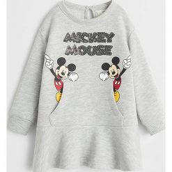 Mango Kids - Sukienka dziecięca SK 80-104 cm. Szare sukienki dla dziewczynek Mango Kids, bez wzorów, z bawełny, casualowe, bez ramiączek, długie. Za 79.90 zł.