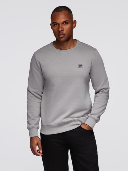 Męska klasyczna bluza z okrągłym dekoltem – szara V4. Szare bluzy męskie Ombre Clothing, m, z aplikacjami, z bawełny, bez kaptura. W wyprzedaży za 118.99 zł.