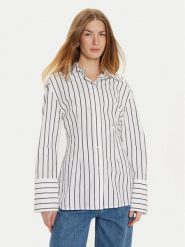 DAY BIRGER ÉT MIKKELSEN Koszula Julia DAY65243343 Biały Relaxed Fit. Białe bluzki damskie DAY Birger et Mikkelsen, bez wzorów, z wiskozy, bez kołnierzyka, bez ramiączek. Za 519.99 zł.