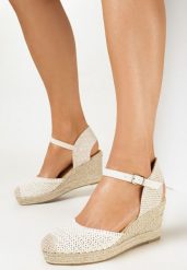 Beżowe Sandały na Plecionym Koturnie Ivorie. Brązowe sandały damskie Born2be, bez wzorów, bez obcasa, na koturnie, bez zapięcia. Za 39.99 zł.