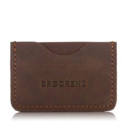 Etui na Karty i Wizytówki Brødrene E01 Ciemny Brąz. Portfele męskie Brødrene, bez wzorów, ze skóry. Za 34.00 zł.