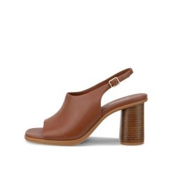 Damskie sandały na obcasie Ecco Sculpted Alba 65. Brązowe sandały damskie ecco, bez wzorów, bez obcasa, na obcasie, bez zapięcia. Za 552.00 zł.
