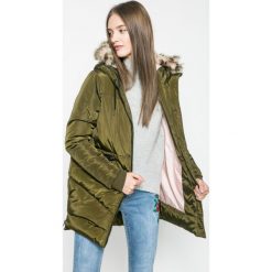 Answear - Kurtka Blossom Mood. Zielone kurtki damskie ANSWEAR, l, bez wzorów, z materiału, z kapturem. W wyprzedaży za 169.90 zł.
