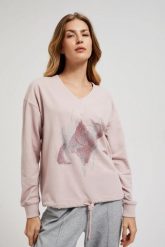 Bluza z nadrukiem i wiązaniem różowa. Czerwone bluzy damskie MOODO, l, bez wzorów, z bawełny, bez kaptura. W wyprzedaży za 49.98 zł.