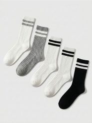 Prążkowane skarpetki w paski 5 pack - wielobarwny. Skarpety damskie Sinsay, bez wzorów, prążkowane. Za 17.99 zł.