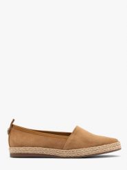 Rude espadryle damskie DINA. Brązowe espadryle damskie Ryłko, bez wzorów, ze skóry, z okrągłym noskiem, bez obcasa, na płaskiej podeszwie, bez zapięcia. W wyprzedaży za 299.99 zł.