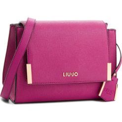 Torebka LIU JO - S Crossbody Isola A68005 E0087 Kiss 82527. Listonoszki damskie marki Liu Jo. W wyprzedaży za 279.00 zł.