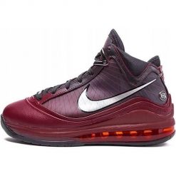 Buty koszykarskie męskie Nike LeBron 7. Czerwone buty sportowe męskie Nike, z gumy, za kostkę, bez zapięcia, do koszykówki. Za 617.00 zł.