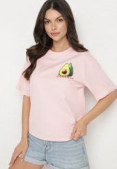 Różowy T-shirt z Bawełną i Motywem Awokado Addixa. Czerwone bluzki damskie Born2be, m, bez wzorów, z bawełny, klasyczne, bez kołnierzyka. Za 79.99 zł.