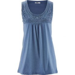Top bawełniany z koronką bonprix niebieski dżins. Topy damskie marki bonprix. Za 34.99 zł.