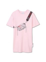Marc Jacobs Sukienka codzienna W60541 Różowy Relaxed Fit. Czerwone sukienki dla dziewczynek Marc Jacobs, bez wzorów, z bawełny, bez ramiączek. Za 249.99 zł.
