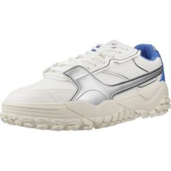 Buty ELLESSE EL42M52492 Biały. Białe trekkingi męskie Ellesse, trekkingowe. Za 576.60 zł.