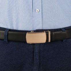 Pasek męski skórzany 3,5 cm klamra automatyczna Beltimore czarny 02-578 : Kolory - czarny, Rozmiar pasków - r.115-130 cm. Czarne paski damskie bez wzorów, ze skóry, wizytowe. Za 64.99 zł.