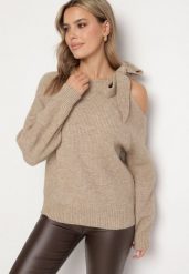 Ciemnobeżowy Sweter Ozdobiony Kokardą i Wycięciem Noredi. Brązowe swetry damskie Born2be, na zimę, bez wzorów, z jeansu, eleganckie, bez kołnierzyka, bez ramiączek, długie, bez kaptura. Za 119.99 zł.