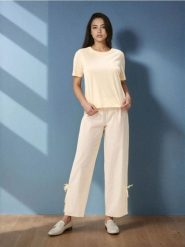 Wiskozowa piżama dwuczęściowa - żółty. Żółte piżamy damskie Sinsay, l, bez wzorów, z wiskozy, bez ramiączek. Za 59.99 zł.