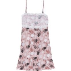 Koszula nocna z wiskozy bonprix matowy jasnoróżowy z nadrukiem. Koszule nocne damskie marki MAKE ME BIO. Za 59.99 zł.