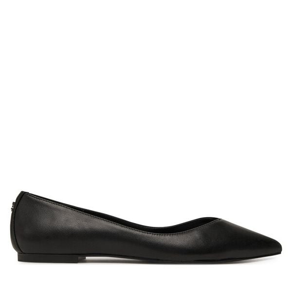Baleriny HUGO. Czarne baleriny damskie Hugo, bez wzorów, bez obcasa. Za 389.99 zł.