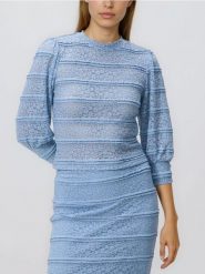 Bluzka z koronką - jasnoniebieski. Niebieskie bluzki damskie Reserved, l, bez wzorów, z dzianiny, bez kołnierzyka, bez ramiączek. Za 109.99 zł.