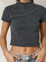 Koszulka z zabudowanym dekoltem - szary. Szare t-shirty damskie Sinsay, l, bez wzorów, bez kołnierzyka. Za 29.99 zł.