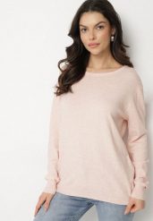 Jasnoróżowy Sweter z Kaszmirem i Ściągaczami Sanaliene. Czerwone swetry damskie Born2be, bez wzorów, z jeansu, eleganckie, bez kołnierzyka, bez ramiączek, bez kaptura. Za 69.99 zł.