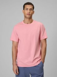 4F T-shirt regular gładki męski - różowy M. Czerwone t-shirty męskie 4f, m, bez wzorów, z materiału, klasyczne, bez kołnierzyka. Za 49.99 zł.