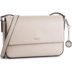 Torebka DKNY - Bryant Md Flap Cbody R82E3467 Fog FOG. Listonoszki damskie marki DKNY. Za 719.00 zł.