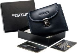 4U Cavaldi Portfel damski ze skóry naturalnej zamykany klapką, RFID Cavaldi Nie dotyczy. Portfele damskie 4U Cavaldi, bez wzorów, ze skóry. Za 121.95 zł.
