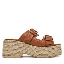 Espadryle Pollini. Brązowe espadryle damskie Pollini, bez wzorów, bez obcasa, bez zapięcia. Za 839.99 zł.