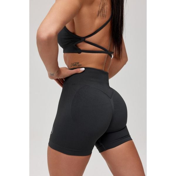 Damskie spodenki bezszwowe Rough Radical Seamless Glow Shorts. Szare obuwie sportowe damskie ROUGH RADICAL, bez wzorów, na fitness i siłownię. Za 129.90 zł.