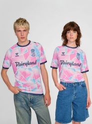 Koszulka wyjazdowa Hummel F Madison 2025/26. Białe t-shirty damskie Hummel, m, bez wzorów, z materiału, klasyczne, bez kołnierzyka. Za 344.25 zł.