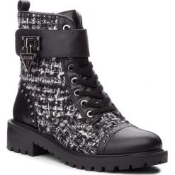 Botki GUESS - FLHO24 FAP10 BLKWH. Kozaki damskie marki Guess. W wyprzedaży za 399.00 zł.
