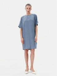 Bruuns Bazaar Sukienka codzienna Gigi BBW3477N Niebieski Loose Fit. Niebieskie sukienki damskie Bruuns Bazaar, na co dzień, bez wzorów, z wiskozy, bez kołnierzyka, bez ramiączek, proste. Za 249.99 zł.