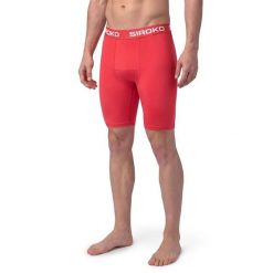 Męskie spodenki sportowe Siroko Bshorts Red M. Czerwone krótkie spodenki sportowe męskie SIROKO, m, bez wzorów, z materiału, do biegania. Za 116.00 zł.