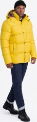 Kurtka męska Ombre Kurtka męska typu puffer z podszewką w kratę żółta V3 OM-JAHP-0205 S. Żółte kurtki męskie Ombre, m, bez wzorów, bez kaptura. Za 399.99 zł.