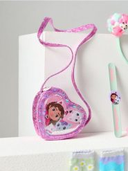 Torebka z efektem holograficznym w kształcie serca Gabby's Dollhouse - różowy. Czerwone torby i plecaki dziecięce Sinsay. Za 19.99 zł.