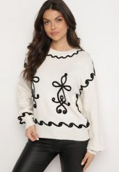 Jasnobeżowy Sweter z Wiskozą Ozdobiony Haftem Senorwen. Brązowe swetry damskie Born2be, bez wzorów, z jeansu, eleganckie, bez kołnierzyka, bez ramiączek, bez kaptura. Za 129.99 zł.