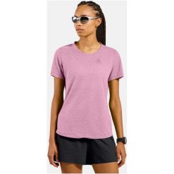 Koszulka z krótkim rękawem damska ODLO T-shirt crew neck s/s ESSENTIAL. Czerwone koszulki sportowe damskie Odlo, s, bez wzorów, bez kołnierzyka, bez ramiączek. Za 249.99 zł.