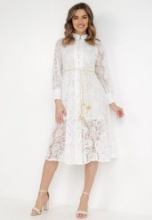 Biała Sukienka Eudoreia. Białe sukienki damskie Born2be, m, z aplikacjami, z bawełny, boho, bez kołnierzyka, bez ramiączek, maxi, rozkloszowane. Za 249.99 zł.