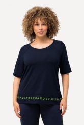 Damskie T-shirt napisy na rąbku klasyczny krój okrągły dekolt rękaw 1/2. Niebieskie t-shirty damskie Ulla Popken, plus size, bez wzorów, z dżerseju, klasyczne, bez kołnierzyka. Za 199.99 zł.
