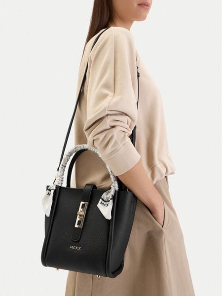 MEXX Torebka EO-MEXX-B-003-09 Czarny. Czarne torebki do ręki damskie Mexx, bez wzorów, z materiału, bez dodatków. Za 172.99 zł.