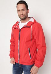 Czerwona Kurtka Wiatrówka z Kapturem i Kieszeniami Maeven. Czerwone kurtki męskie Born2be, l, bez wzorów, z kapturem. Za 54.99 zł.