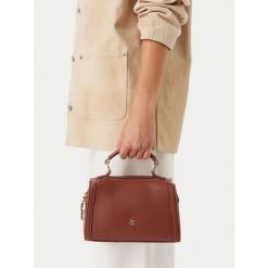 Torebka Beverly Hills Polo Club. Brązowe torebki do ręki damskie Beverly Hills Polo Club, bez wzorów, bez dodatków. Za 189.99 zł.