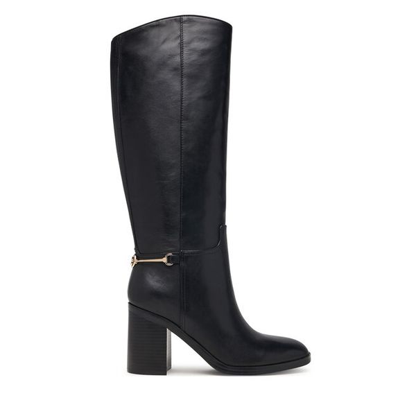 Kozaki Guess. Czarne kozaki damskie Guess, bez obcasa, na słupku. Za 954.99 zł.