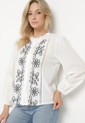Biała Koszula z Bawełną i Wiskozą Ozdobiona Haftem Nalaviris. Białe bluzki damskie Born2be, l, z aplikacjami, z bawełny, eleganckie, bez kołnierzyka, bez ramiączek. Za 99.99 zł.