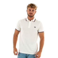 Koszulka Polo Fred Perry z Podwójnym Obszyciem Biało-Czerwono-Granatowa. Białe koszulki polo męskie Fred Perry, m, bez wzorów, z bawełny, bez ramiączek. Za 380.10 zł.