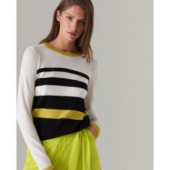 Sweter w bloki kolorów z wiskozy - Zielony. Swetry damskie Mohito. Za 69.99 zł.