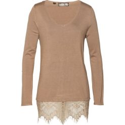 Sweter z koronką bonprix wielbłądzia wełna. Swetry damskie marki bonprix. Za 79.99 zł.