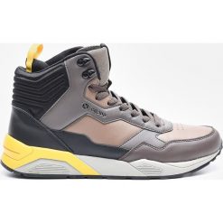 Sportowe buty CHRONIC - Khaki. Brązowe buty sportowe męskie Cropp. W wyprzedaży za 149.99 zł.